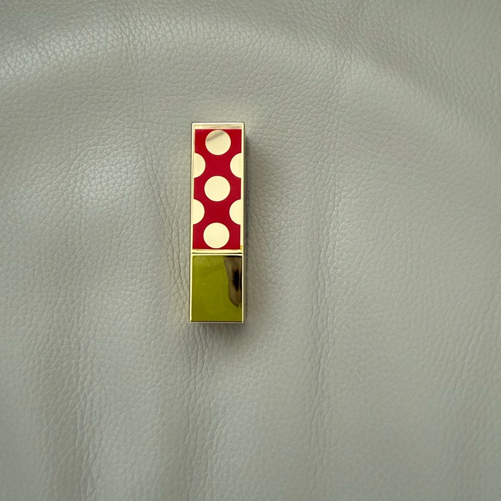 Estee Lauder limited edition Gold Square Lipstick Cap color sneak peak
